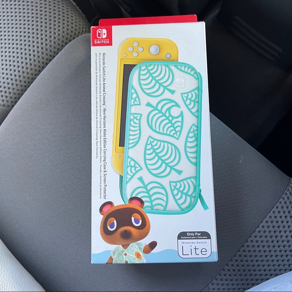 Nintendo Switch Lite Animal Crossing Case NWT